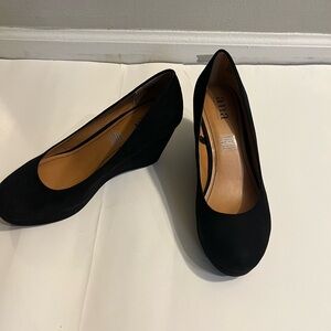 Ladies ANA Suede Black Wedge Pumps Size 8 Make An Offer